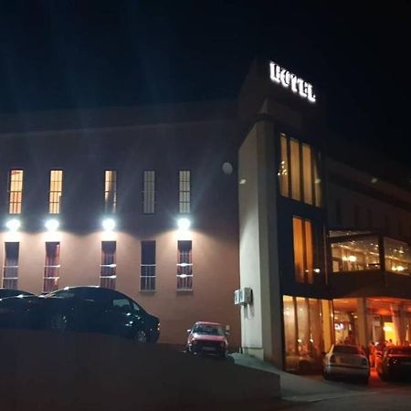 Hotel Urban Buzim Exterior photo
