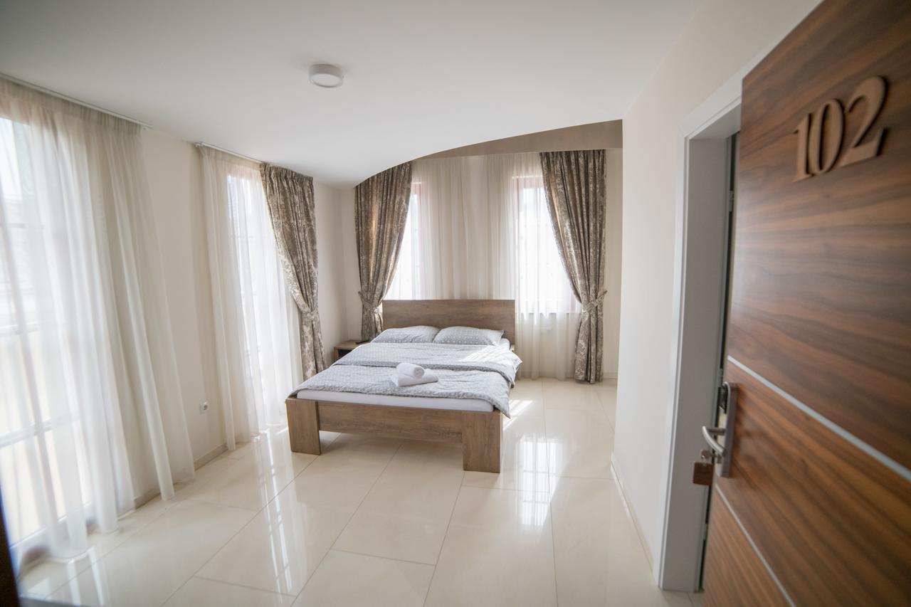 Hotel Urban Buzim Exterior photo
