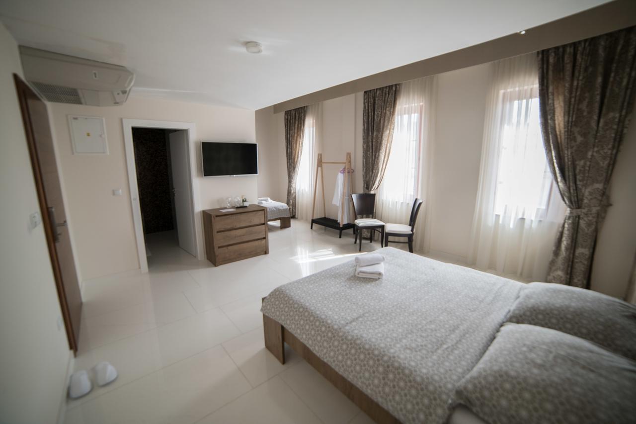 Hotel Urban Buzim Exterior photo